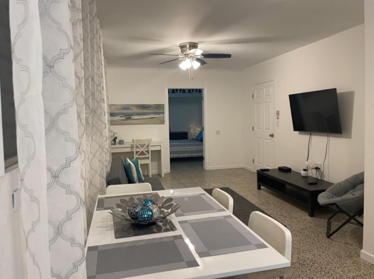 Villa Casa Del Sol -Unit B à Bayamon Extérieur photo